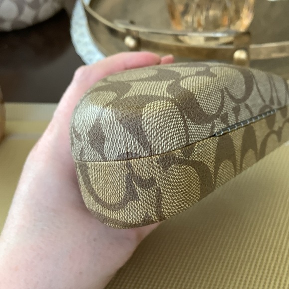 Coach Vail Sunglasses in Tortoise - Picture 16 of 16